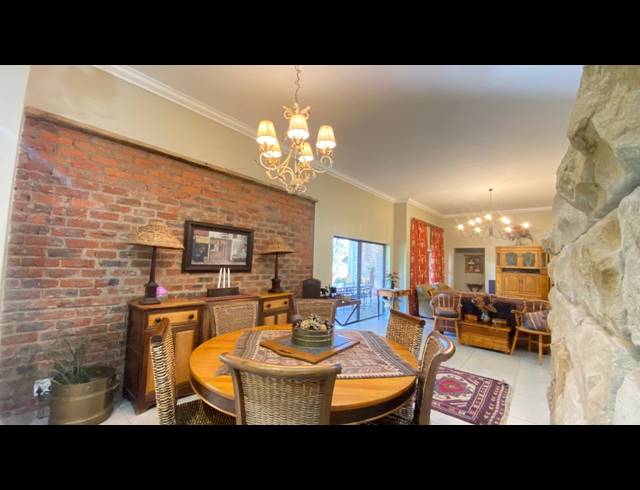 7 BEDROOM FREEHOLD FOR SALE IN SIGNAL HILL